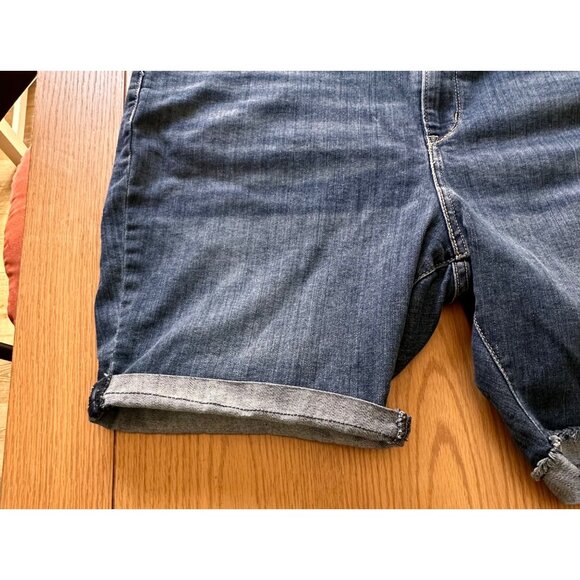 Levis Signature Size 36 Unisex Blue Denim Bermuda Shorts Frayed Hem - Picture 6 of 7